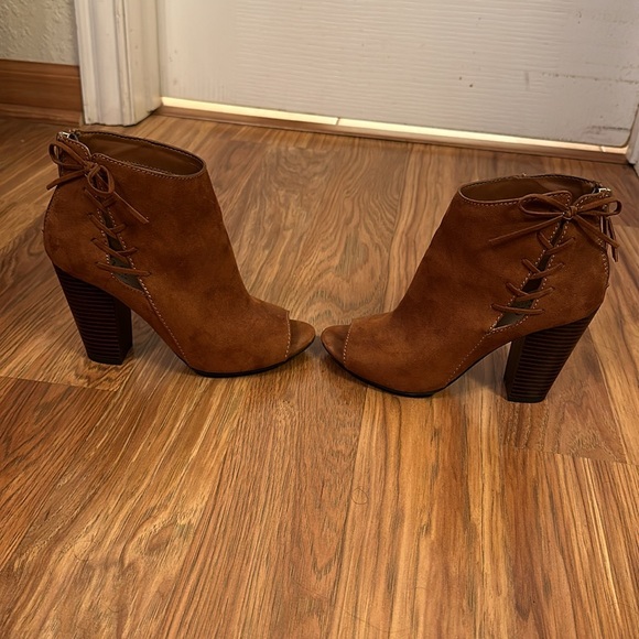 Ana peep toe suede boots size 6.5 - Picture 4 of 8